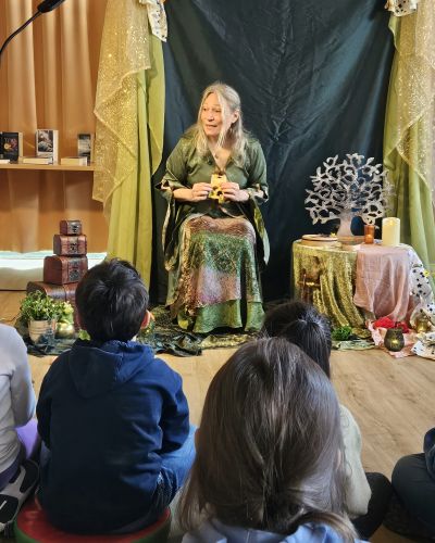 Sarah Schmidt erzählt für Kinder jeden Alters
