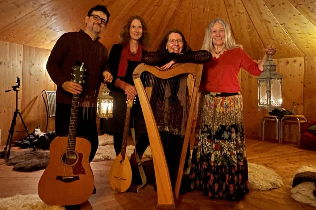 european folk mit Oak&Ash und traditionelle Erzählkunst mit Sarah