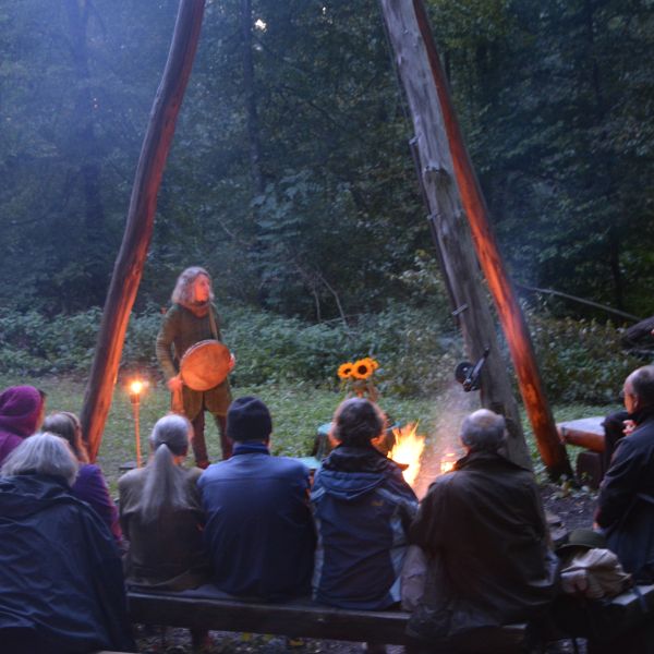 Buchung einer Veranstaltung am Feuer